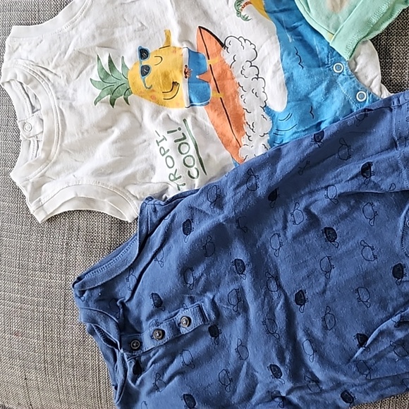 Short onepieces bundle - Picture 2 of 3